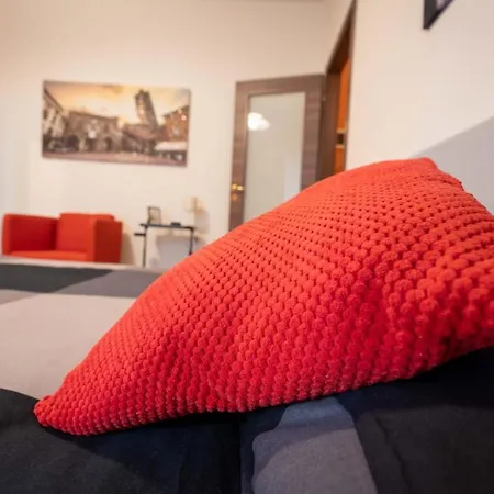 Casa Martina- Airport Free Shuttle-h24 * Бергамо